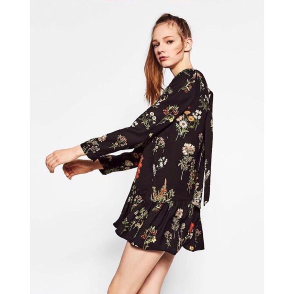 Philosophy Black Floral Long Sleeve Shift Dress